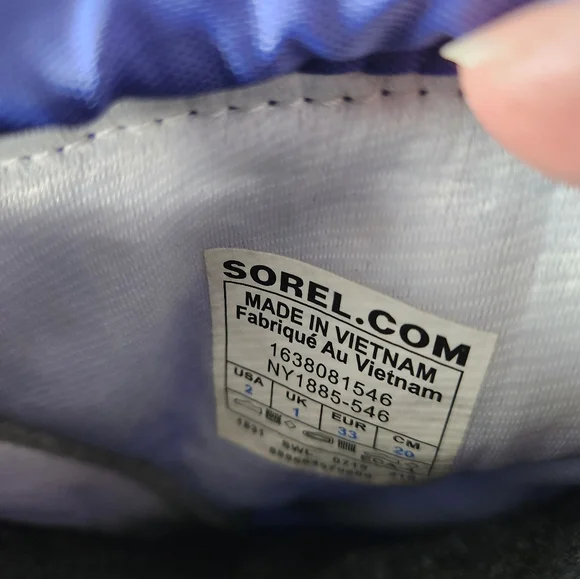 Sorel Kids Flurry Boots sz 2 - Picture 7 of 8